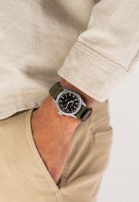 KHAKI FIELD QUARTZ 38 MM H69401930